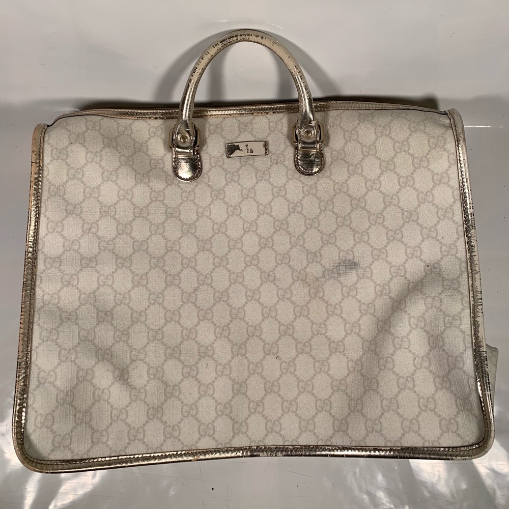Gucci shoulder bag handbag purse wallet clutch